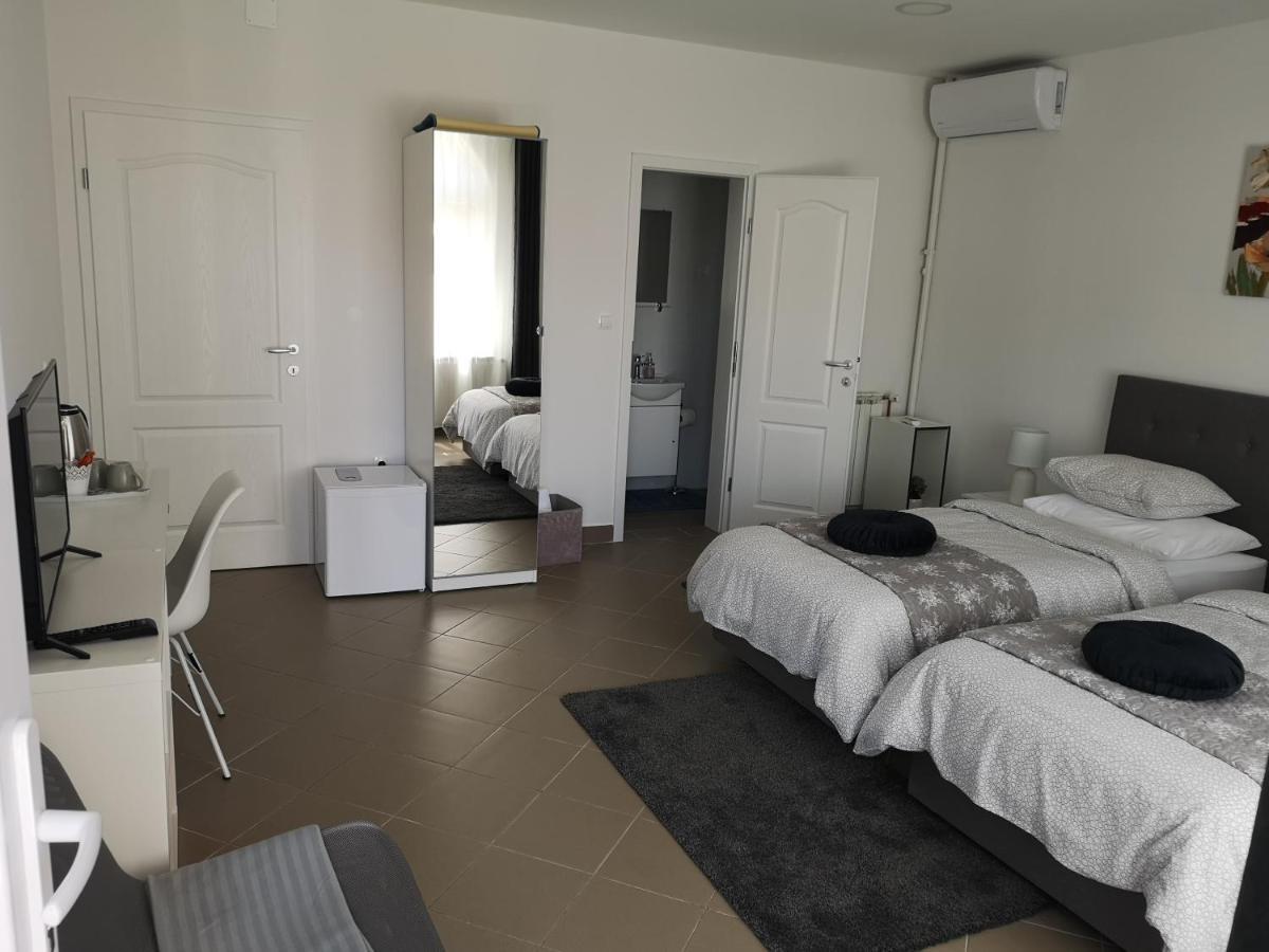 Marko Airport Rooms Velika Gorica Extérieur photo